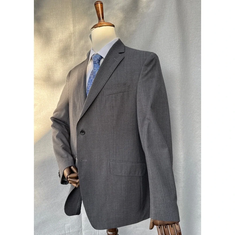 Banana Republic Modern Fit Grey Pinstripe Wool Suit Jacket Blazer Men 44R Career